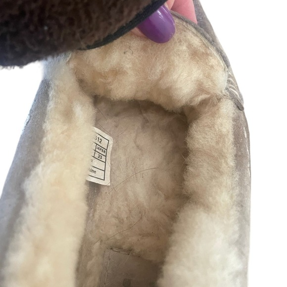 UGG Ansley Suede/Shearling Gray/Cream Moccasin Slippers - Picture 7 of 15